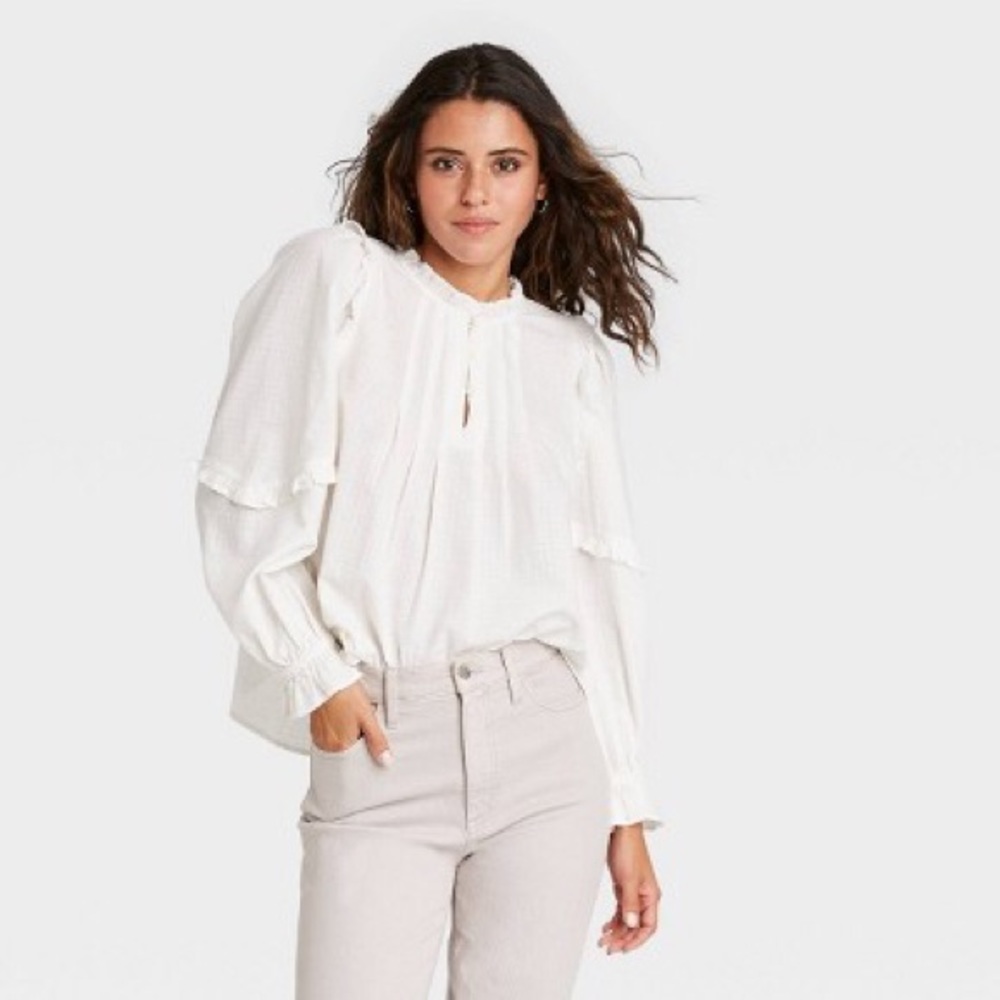 Universal Thread Ruffle White Blouse L